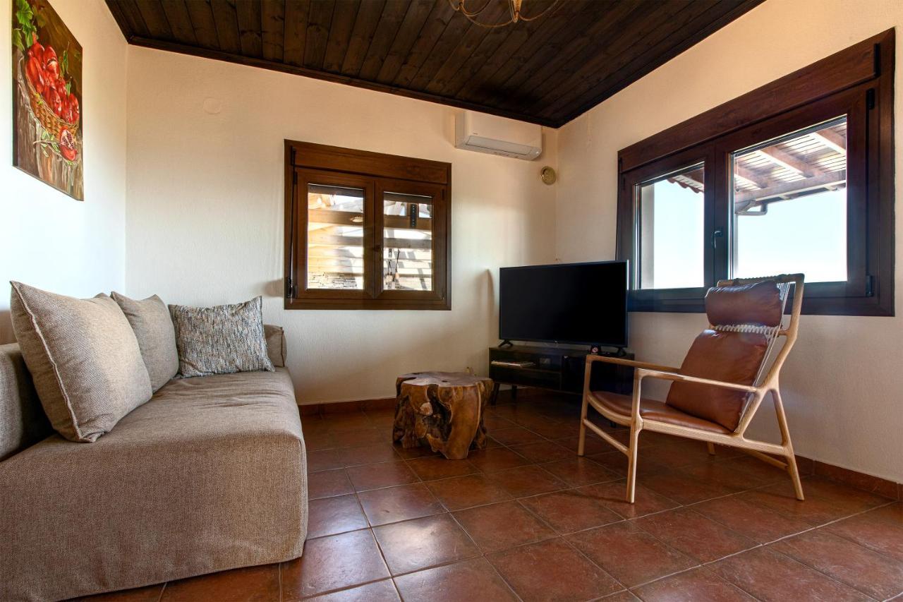 Casa Del Olivar Develikia Exterior photo